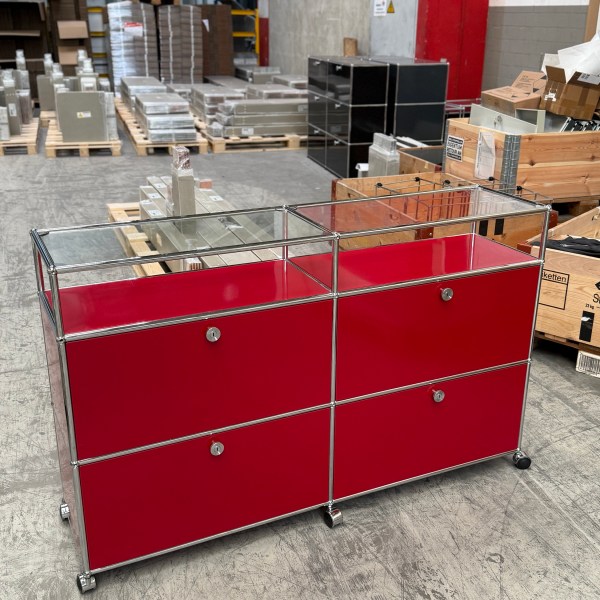 USM Haller Sideboard 2x3 Rubinrot Top Zustand mit Glas