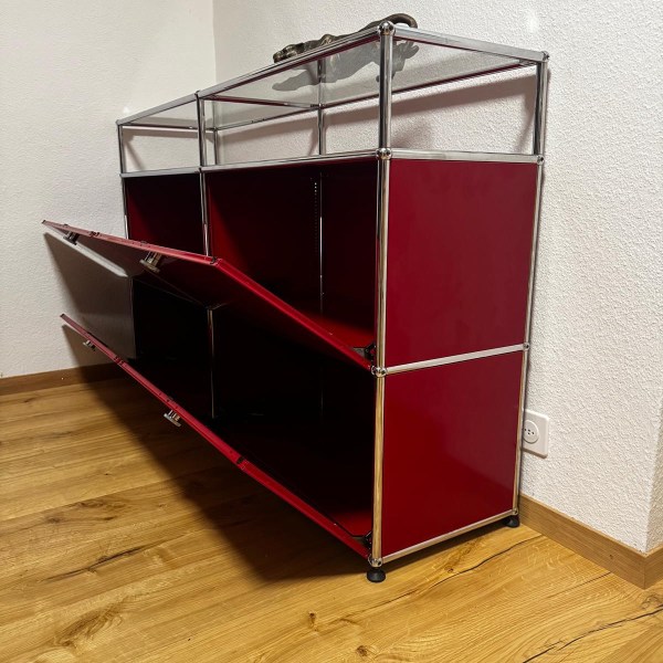 USM Haller Sideboard 2x3 Rubinrot Top Zustand mit Glas